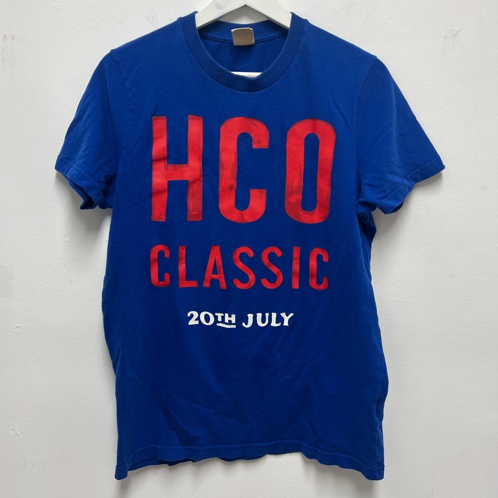 Vintage Hollister Classic Graphic Tee in Royal Blue & Red